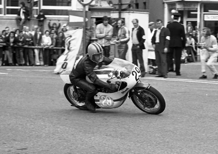 Framed Print : Tony Randle (Yamaha) 1973 Junior Manx Grand Prix Framed Print : Tony Randle (Yamaha) 1973 Junior Manx Grand Prix