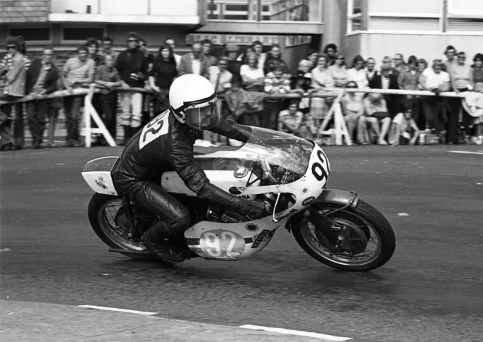 Framed Print : Tony Randle (Yamaha) 1975 Junior Manx Grand Prix Framed Print : Tony Randle (Yamaha) 1975 Junior Manx Grand Prix
