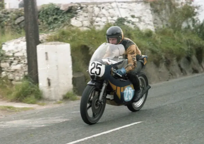 Framed Print : Tony Russell (Maxton) 1980 Junior Manx Grand Prix
