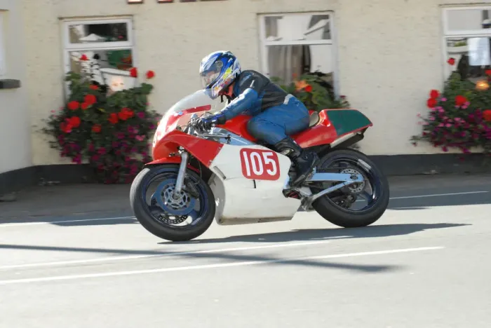 Framed Print : Tony Russell (Yamaha) 2010 Post Classic TT