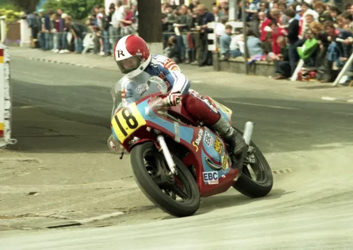 Framed Print : Tony Rutter (Yamaha) 1984 Senior TT Framed Print : Tony Rutter (Yamaha) 1984 Senior TT