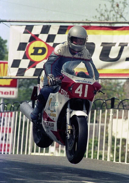 Tony Thompson (Suzuki) 1986 Production A TT