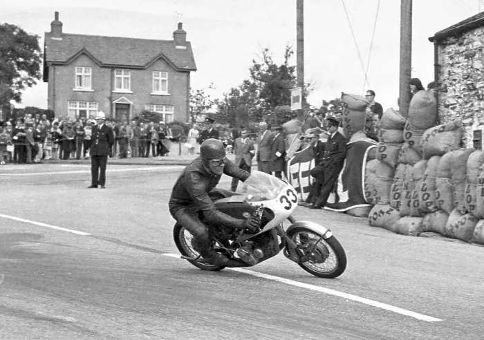 Framed Print : Tony Wall (Greeves) 1966 Southern 100 Framed Print : Tony Wall (Greeves) 1966 Southern 100