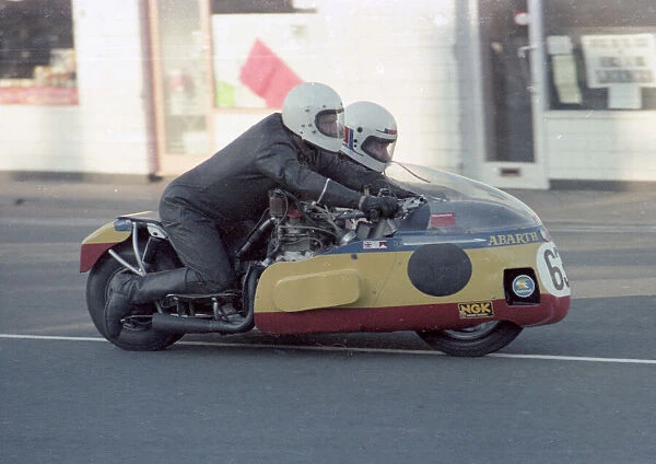 Trevor Youens & Gordon Appleby (Tryatt) 1979 Sidecar TT