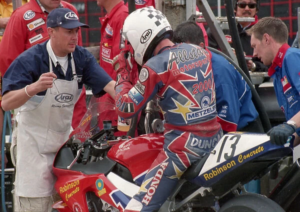 Uel Duncan (Robinson Honda) 2000 Formula One TT