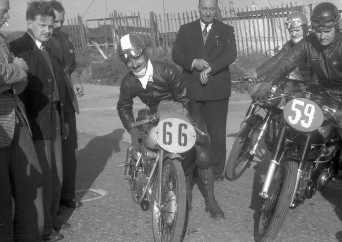 Framed Print : Umberto Massetti (Mondial) 1951 Ultra Lightweight TT Framed Print : Umberto Massetti (Mondial) 1951 Ultra Lightweight TT