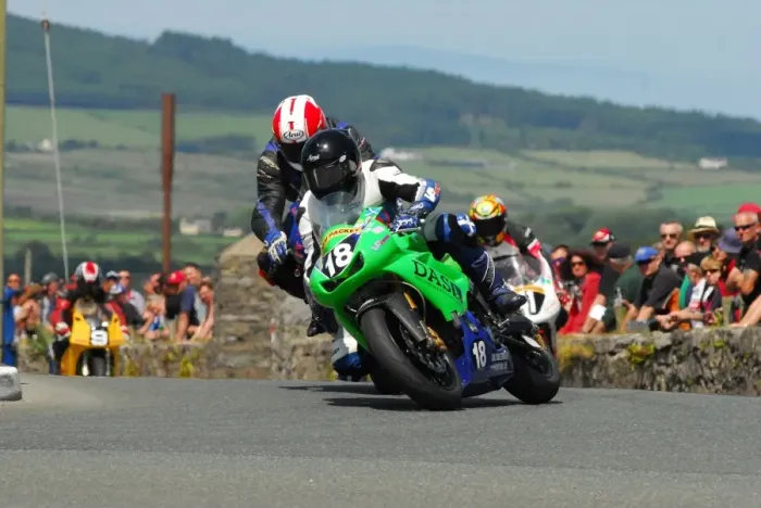 Framed Print : Vic Allan (Kawasaki) 2015 Southern 100 Framed Print : Vic Allan (Kawasaki) 2015 Southern 100