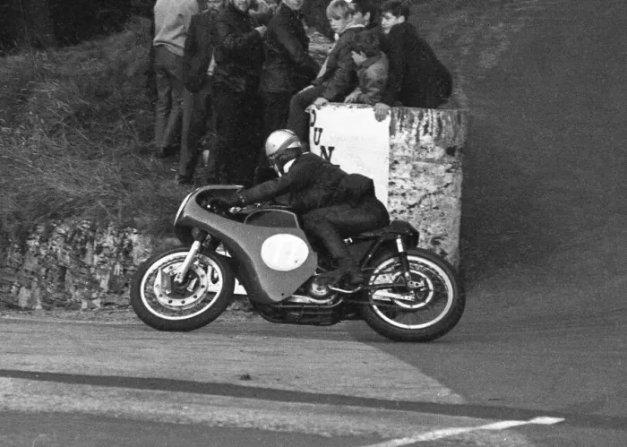 Framed Print : Vin Duckett (AJS) 1966 Junior TT Framed Print : Vin Duckett (AJS) 1966 Junior TT