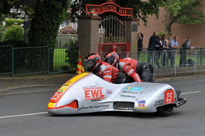 Framed Print : Vince Biggs & Robert Biggs (Windle Honda) 2014 Sidecar TT Framed Print : Vince Biggs & Robert Biggs (Windle Honda) 2014 Sidecar TT