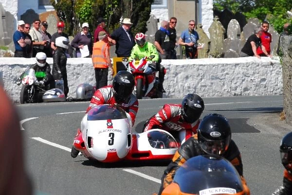 Vince Biggs & Vicky Cooke (BMW) 2016 Pre TT Classic