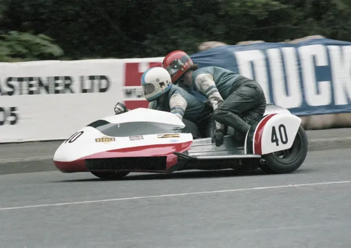 Framed Print : Vince Winstanley & Dave Smith (Suzuki) 1979 Sidecar TT Framed Print : Vince Winstanley & Dave Smith (Suzuki) 1979 Sidecar TT