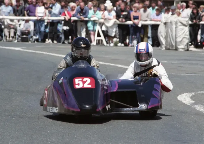 Framed Print : Vince Winstanley & Eric Ammann (Winstanley Yamaha) 1993 Sidecar TT Framed Print : Vince Winstanley & Eric Ammann (Winstanley Yamaha) 1993 Sidecar TT