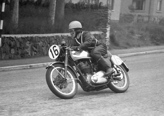 Framed Print : W H Hocking (BSA) 1955 Junior Clubman TT Framed Print : W H Hocking (BSA) 1955 Junior Clubman TT