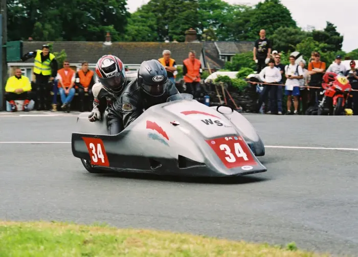 Framed Print : Wally Saunders & Bruce Moore (Ireson Yamaha) 2004 Sidecar TT Framed Print : Wally Saunders & Bruce Moore (Ireson Yamaha) 2004 Sidecar TT