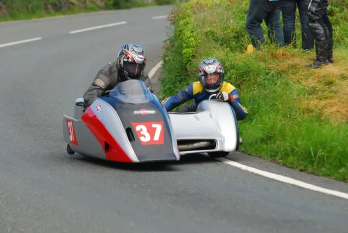Framed Print : Wally Saunders & Eddie Kiff (Ireson Suzuki) 2010 Sidecar TT Framed Print : Wally Saunders & Eddie Kiff (Ireson Suzuki) 2010 Sidecar TT