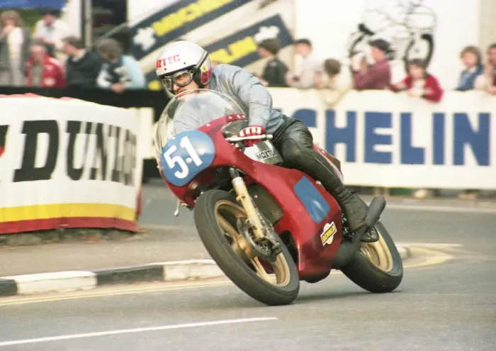 Framed Print : Walter Dawson (Maxton Yamaha) 1983 350c TT Framed Print : Walter Dawson (Maxton Yamaha) 1983 350c TT