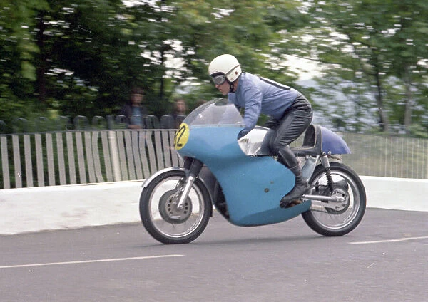 Walter Dawson (Seeley) 1974 Senior TT