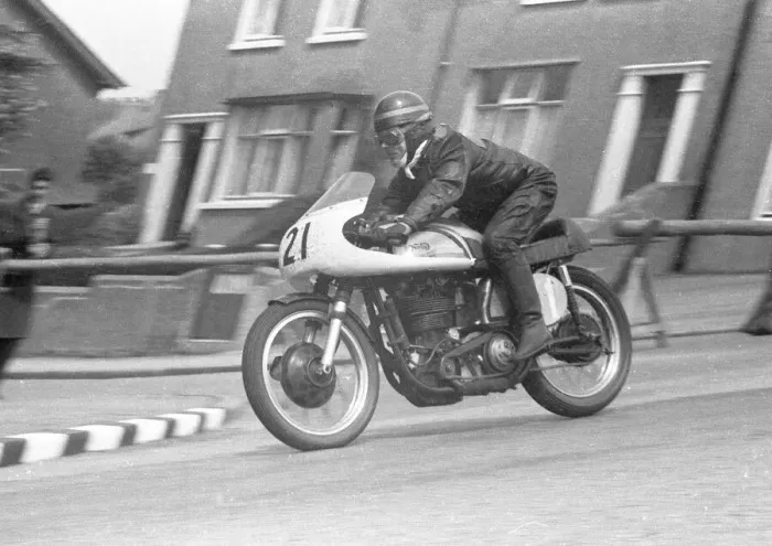 Framed Print : Walter Hancock (Norton) 1958 Junior TT Framed Print : Walter Hancock (Norton) 1958 Junior TT