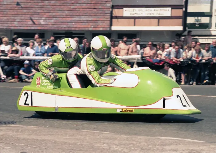 Framed Print : Warwick Newman Eddie Yarker Ireson Yamaha 1985 Sidecar TT Framed Print : Warwick Newman Eddie Yarker Ireson Yamaha 1985 Sidecar TT