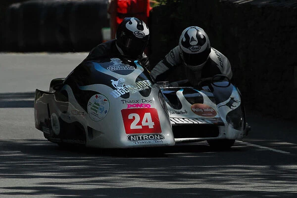 Wayne Lockey & Luke Capewell (Ireson Honda) 2013 Sidecar TT