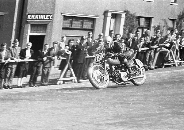 Wilf Hutt (Guzzi) 1951 Lightweight TT