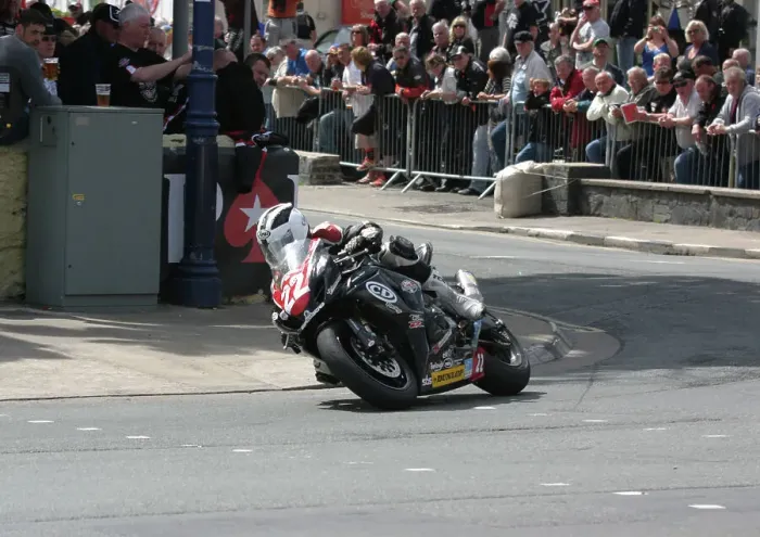 Framed Print : William Dunlop Suzuki 2010 Superstock TT Framed Print : William Dunlop Suzuki 2010 Superstock TT