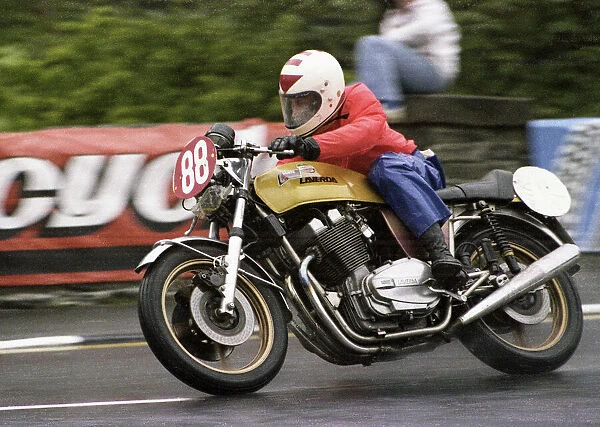 Bill Willison (Laverda) 1979 Formula One TT