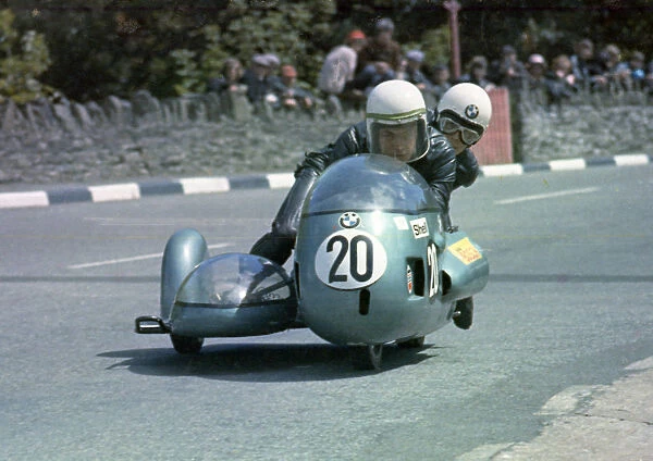 Wolfgang Klenk & Norbert Sheerer (BMW) 1972 500 Sidecar TT