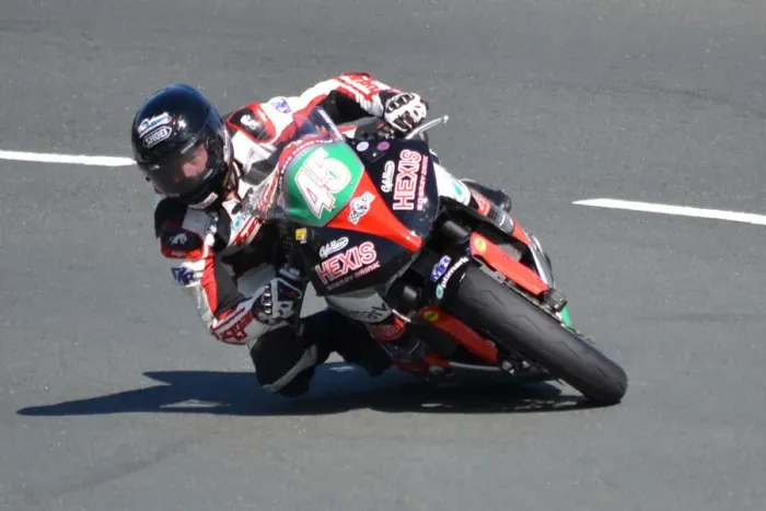 Framed Print : Xavier Denis (Kawasaki) 2015 Lightweight TT Framed Print : Xavier Denis (Kawasaki) 2015 Lightweight TT
