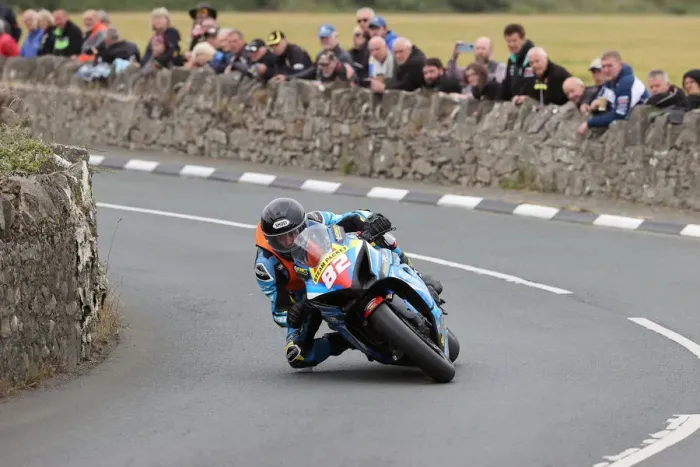 Framed Print : Zach Outram (Suzuki) 2022 Southern 100 Framed Print : Zach Outram (Suzuki) 2022 Southern 100