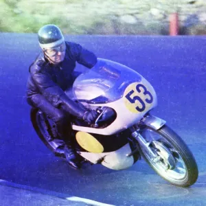 Alan Ainge (Norton) at Signpost Corner