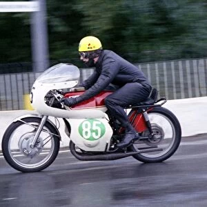 Alan Dickinson (Kawasaki) 1967 Lightweight Manx Grand Prix