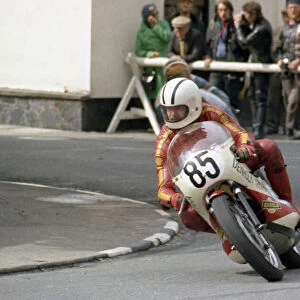 Alan Duffus (Oliver Yamaha) 1974 Junior Manx Grand Prix