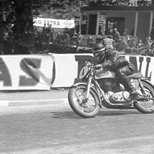 Alan Holmes (Norton) 1953 Senior Clubman TT
