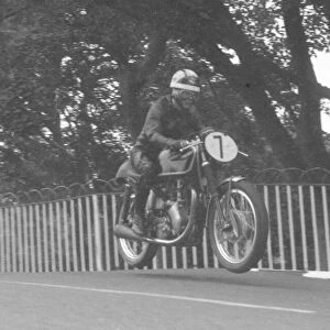 Alan Kenny (Velocette) 1962 Senior Manx Grand Prix