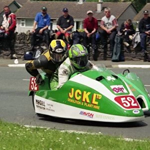 Alan Langton & Aaron Galligan (Warnock Yamaha) 2002 Sidecar TT