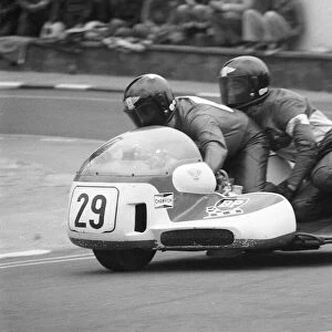 Alan May & Mick Gray (Yamaha) 1977 Sidecar TT