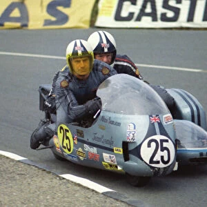 Alan Sansum & B Harris (Quaife Triumph) 1974 750 Sidecar TT