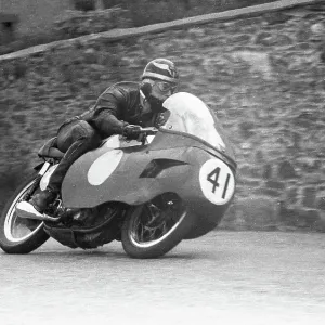 Alan Trow Norton 1957 Junior TT