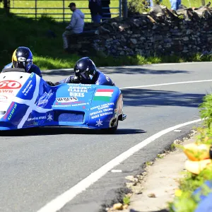 Alan Warden & Stuart Clark (AWR Yamaha) 2015 Sidecar TT