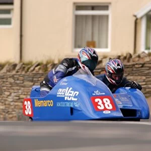 Alan Warner & Tony Wilde (Ireson Kawasaki) 2004 Sidecar TT