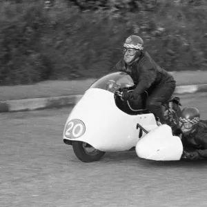 Alan Young & R Q Cairncross (BMW) 1959 Sidecar TT