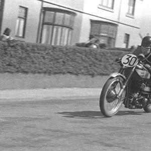 Albert Jones (Norton) 1952 Junior TT