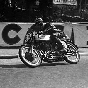Albert Moule (Norton) 1953 Junior TT
