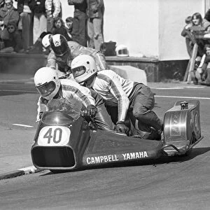 Alex Campbell & Jim Pearson (Yamaha) 1975 500 Sidecar TT