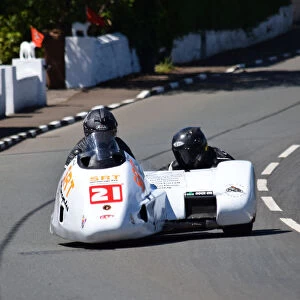 Allan Schofield & Steve Thomas (DDM) 2019 Sidecar TT