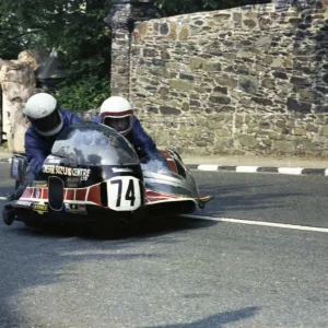 Allan Steele & Tony Barrow (Yamaha) 1978 Sidecar TT