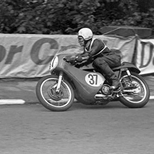 Andreas Georgeades at Quarter Bridge; 1965 Senior TT
