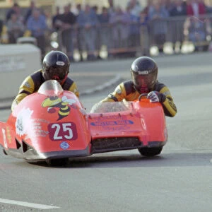 Andy Brown & John Dowling (Ireson Yamaha) 2003 Sidecar TT