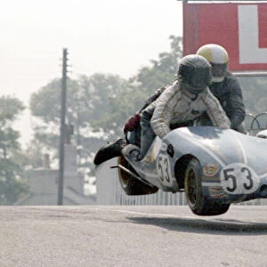 Andy Jackson & Tim Court (Yamaha) 1978 Sidecar TT